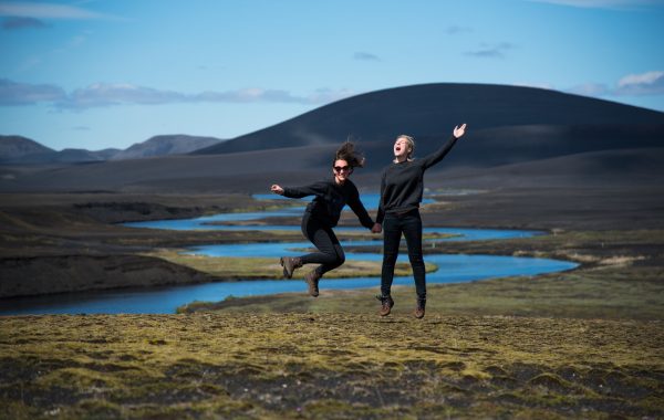 daylight-iceland-jumping-1690470.jpg